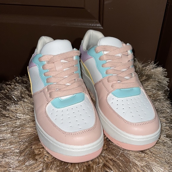 Candy Color Sneakers 🍭 - Picture 3 of 5